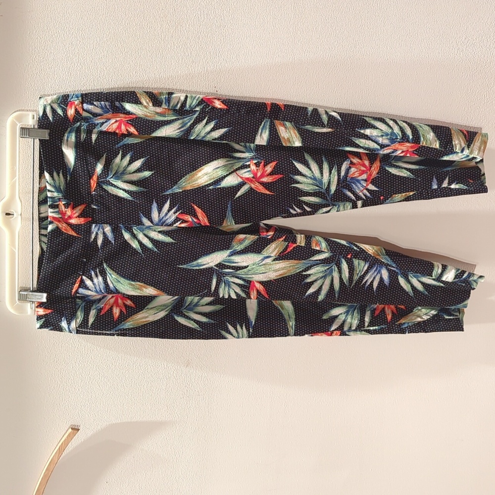 Zac & Rachel floral Pants. Sz = 12.